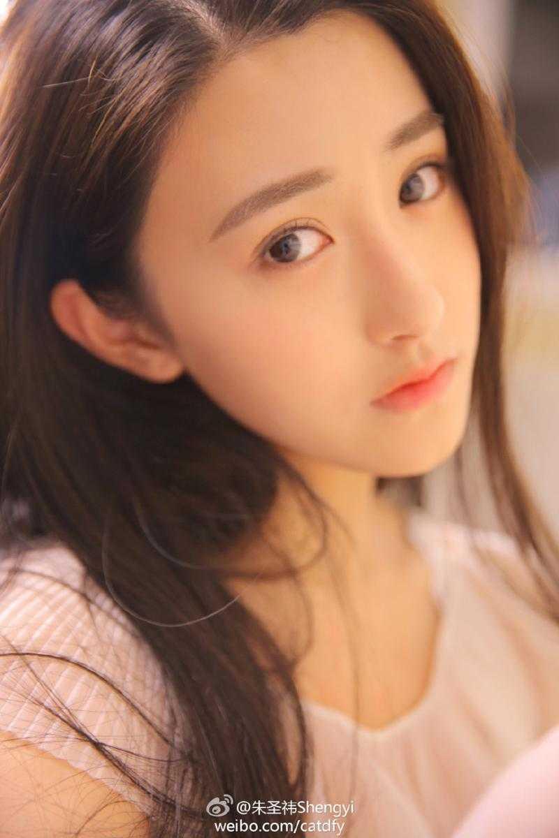 火爆 校园:乖戾车手甘愿为我折服